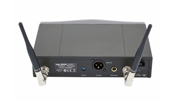 Micrófono Sistema con Solapa AKG - WMS 420 Presenter UHF