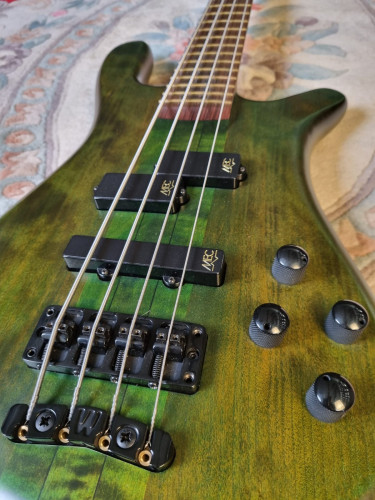 Bajo WARWICK Teambuilt Pro Series Streamer Stage I, 4 – Emeraude Green Transparent Satin